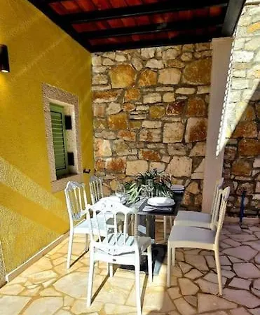 Villa Vista Del Mar Mansion Himare Fshat
