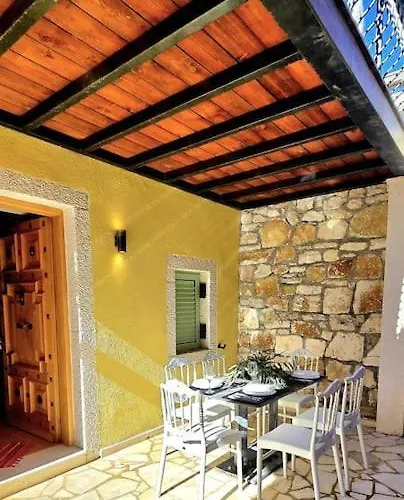 Vista Del Mar Mansion 别墅 Himare Fshat
